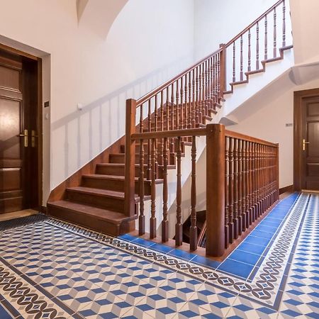Cadena Gallery Apartments Wyspianski Краков Экстерьер фото